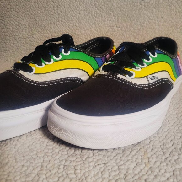 VANS Authentic Refract Sneaker Rainbow Low Top Sneaker - Unisex W/8. M/6.5 - Picture 3 of 8